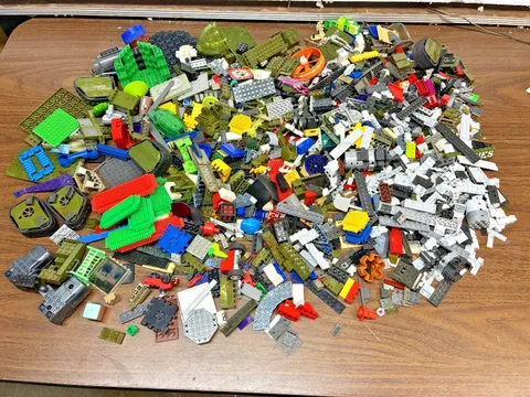 Large Lot of Mix Various Lego Parts, Pieces, 8 lbs