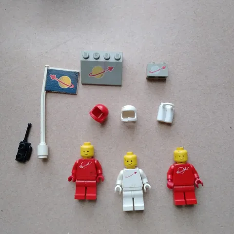 Lego Classic Space Men Lot - BN21