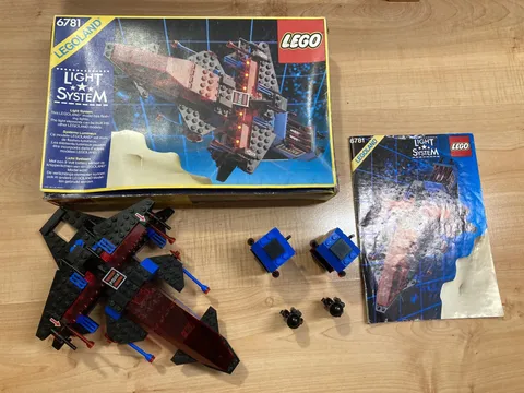 Vintage Lego Space Police 6781 SP-Striker Complete with Instructions and Box 