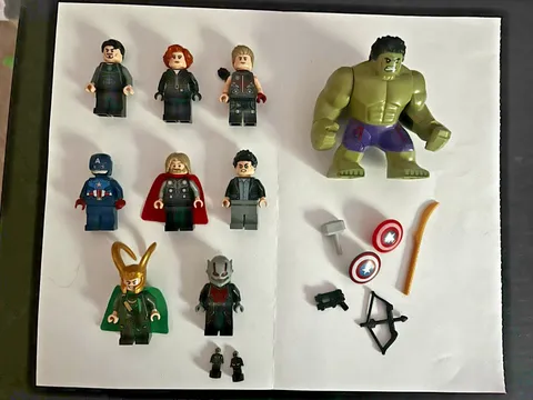 Lego Marvel Superheroes The Avengers Minifigures Lot Bonus Ant-Man & Accessories