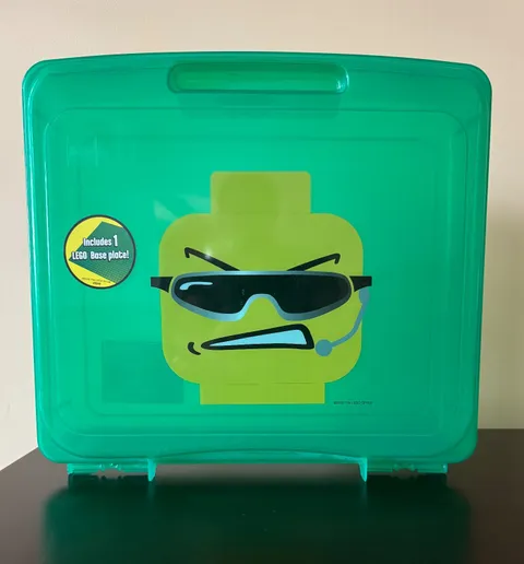 LEGO Project Case Green Plastic "Grinning Hard" Earpiece/ Sunglasses Style  2010