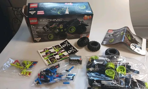 Incomplete- LEGO Technic: Monster Jam Grave Digger (42118) With Box Manual 