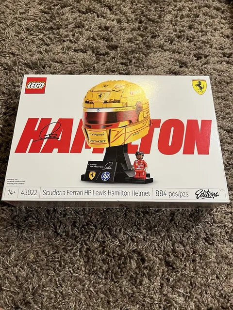 Ferrari Lewis Hamilton Helmet #43022 (Lego, Icons) NEW + SEALED