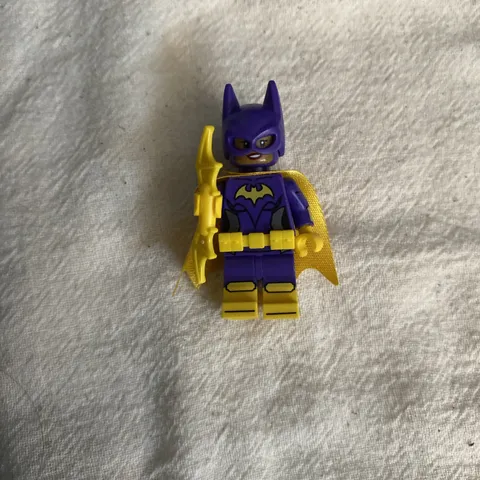 LEGO DC: Batgirl Minifigure sh0419 WITG ACCESSORIES AND CAPE