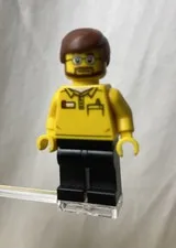 Lego Minifigure 2015 Store Employee cty0578 Black Legs Beard & Glasses 60097