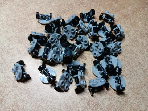 LEGO LOT 34 LIGHT BLUISH GRAY ROUND PLATE 2X2 THIN WHEEL HOLDERS TROLLEY