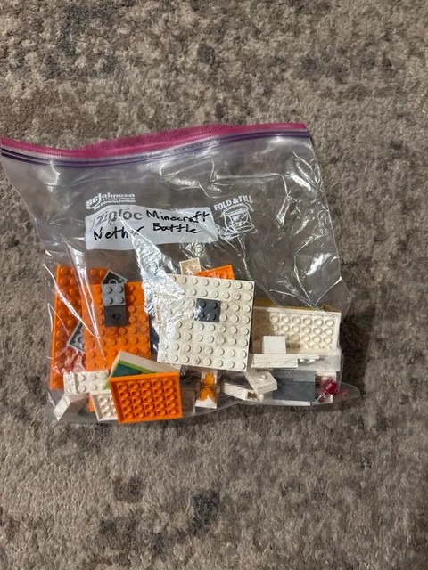 LEGO Minecraft: The Skull Arena (21145)