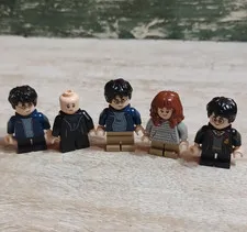 LEGO Minifigures Lot of 5 Assorted Mixed Characters Assembled Plastic