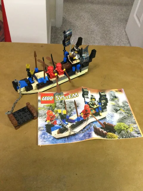 LEGO Ninja 3050 Shanghai Surprise w/ Figures & Manual NO BOX