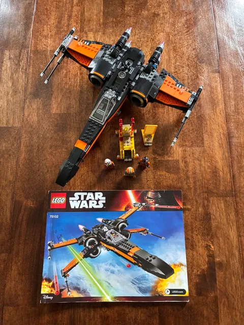 LEGO Star Wars: Poe's Fighter (75102) *retired*, 99% complete-missing BB8.