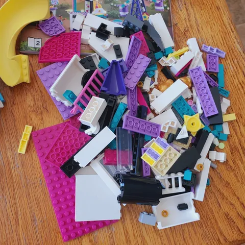 Lego Girl Friends, Frozen Miscellaneous Pieces Large Lot 2 lb  Lego