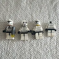 LEGO Star Wars Clone Trooper Minifigure Lot of 4 w/ Helmets & Accessories