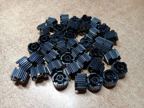 LEGO BULK LOT OF 40 BLACK 2X2 ROUND BRICK GRILLE AXLE HOLE #92947