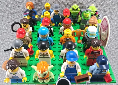 Lot of 25 Lego Minifigs Emmett Farmer Diver Kid Prisoner Cop Driver Accessories
