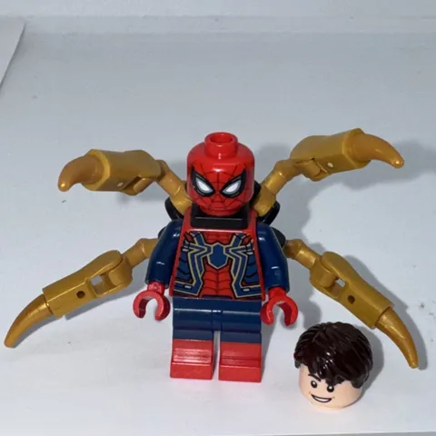 IRON SPIDERMAN Minifigure LEGO Marvel Avengers Peter Parker 76323 (sh1047)