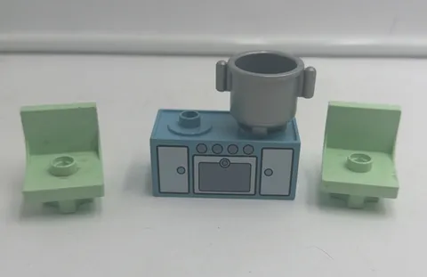 Lego Duplo Kitchen Replacement Pieces Blue Cabinets / Stove With Pot Green Chair