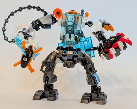 LEGO 45017 Hero Factory Stormer Freeze Machine, 100% Complete W/ Minifigures!!