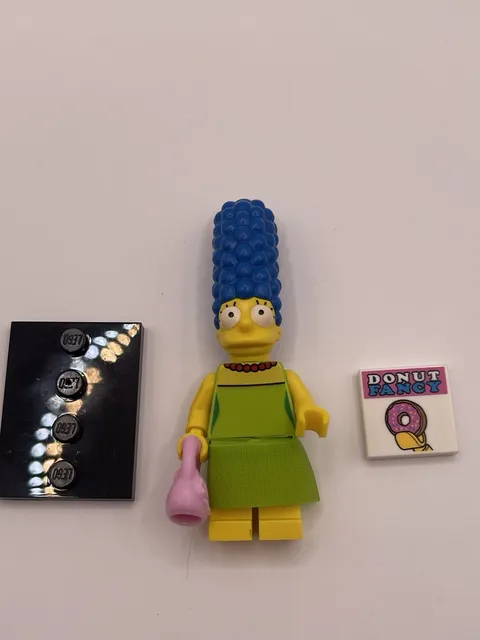 Lego The Simpsons Series 1 Marge Simpson 71005 RARE 2014