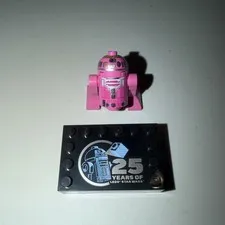 25th Anniversary Lego Star Wars Minifigure - Pink R2 D2 QT KT droid