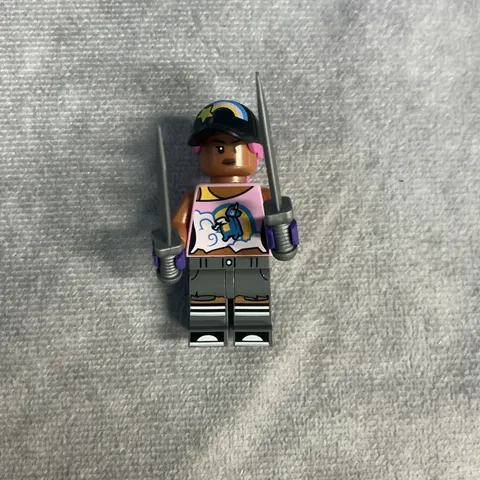 LEGO Fortnite Beach Bomber Minifigure From Durrr Burger set 77076