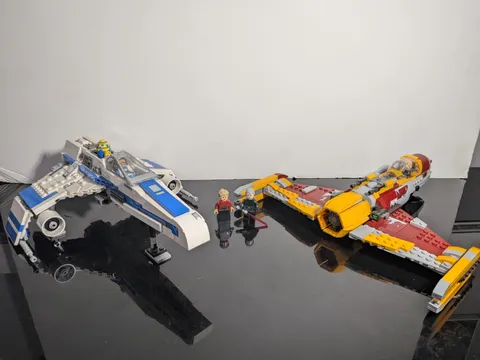 LEGO Star Wars: New Republic E-Wing vs. Shin Hati’s Starfighter (75364 )