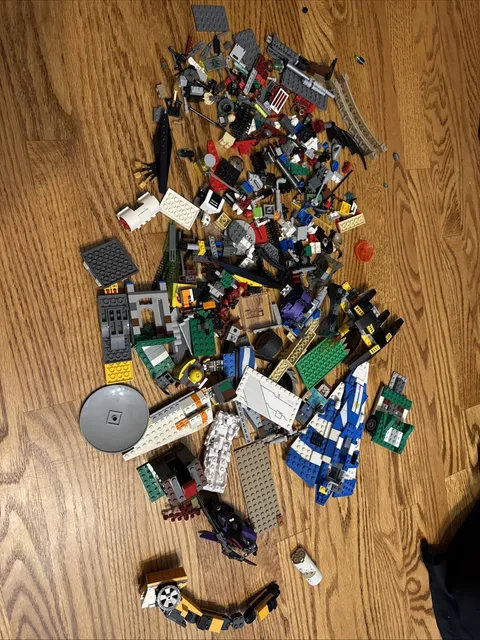 Assorted Bin Of LEGO Star Wars And Other Building Block Toys Lot