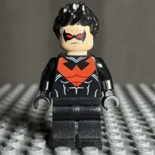 Nightwing Genuine LEGO Minifigure SH0085 DC Batman 76011 Red Eyes Retired - 1O