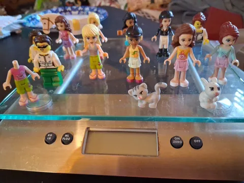 lego people figures lot Of 12 And horse ,cat,rabbit