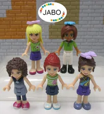 (D16 / 1 /2) Lego Friends 5 figures minifigures