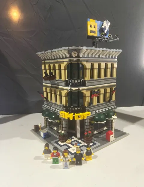 LEGO Grand Emporium 10211 Creator Expert Modular Buildings