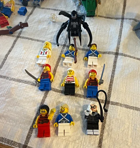LEGO Minifigure Lot Assorted Pirates Sailors plus two rare figs from daily bugle