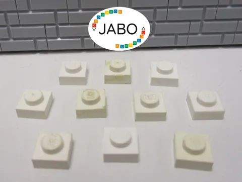 (J7/1/4) LEGO 10 x 3024 Flat Plate 1x1 White