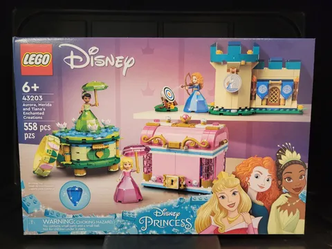LEGO 43203 - Disney Princess Aurora and Tiana’s Enchanted Creations - Brand New!