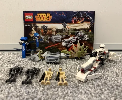 LEGO Star Wars 75037 Battle On Saleucami W/Instructions & Minifigures Rare