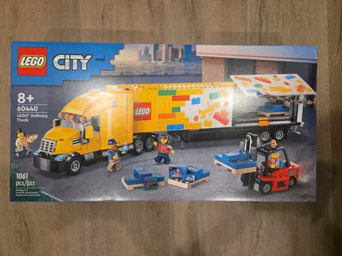 LEGO City Delivery Truck Brand New 60440 - Small Box Tear
