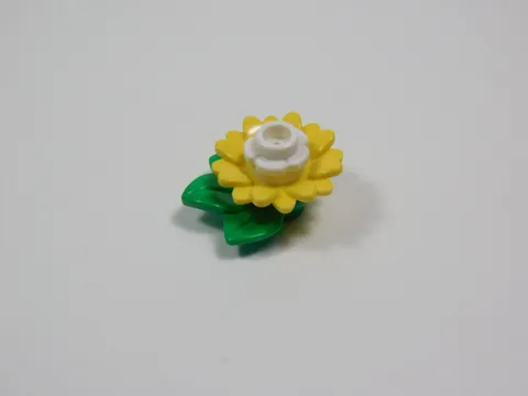 LEGO Yellow w/ White Flower Plants Minifig S4