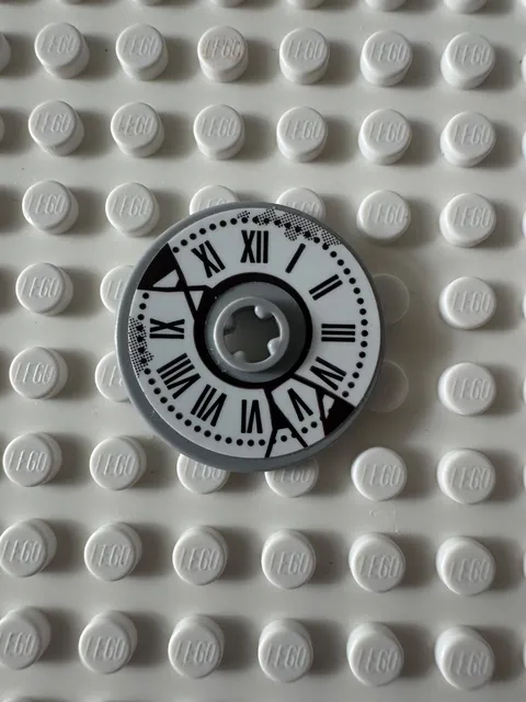 LEGO Technic, Disk 3x3 with White Clock Face with Black Roman Numerals 2723pb103