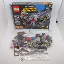 LEGO DC Comics Super Heroes: Gotham City Cycle Chase (76053) CIB - Retired Set