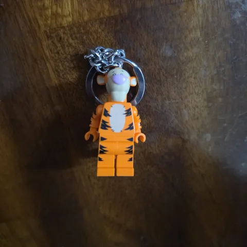 Rare LEGO Lego Disney Tigger Minifigure Keychain 854193 🇺🇸 SHIPPED 🇺🇸 