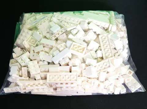 LEGO By The Pound White Bricks 12.3 oz Bag