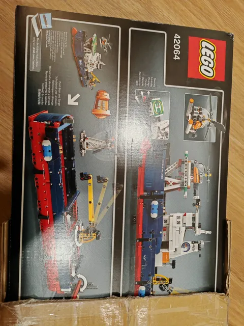 LEGO TECHNIC: Ocean Explorer (42064)