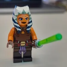 LEGO Ahsoka Tano (Padawan) 75046 75013 sw0452 Minifig Cracked Torso