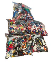 LEGO - assorted pieces in bulk