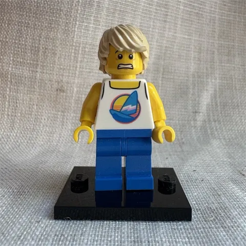 LEGO Beach Tourist Minifigure - twn461