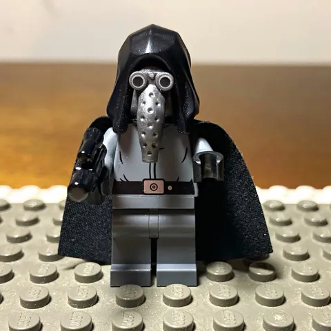 LEGO Star Wars Minifigure Imperial Spy Garindan w/ Black Hood, Blaster