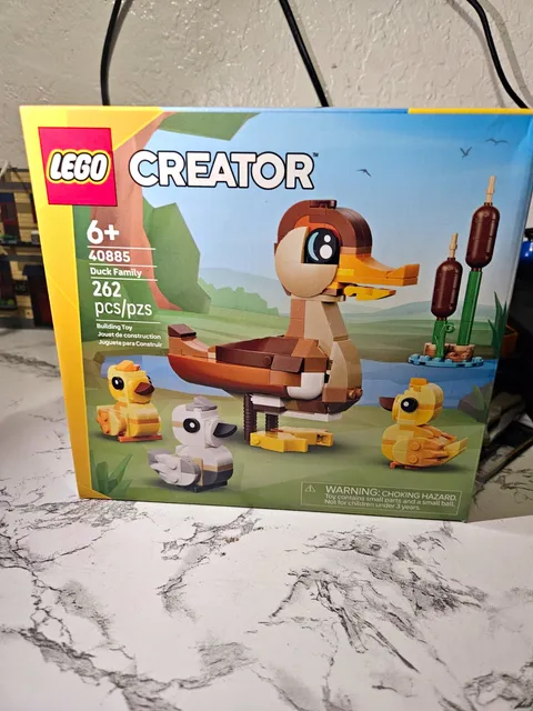 LEGO Creator Duck Family 40885 Building Set 262 Pieces Ages 6+