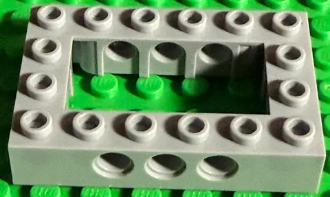 LEGO Technic Brick 4 x 6 Open Center Light Bluish Gray