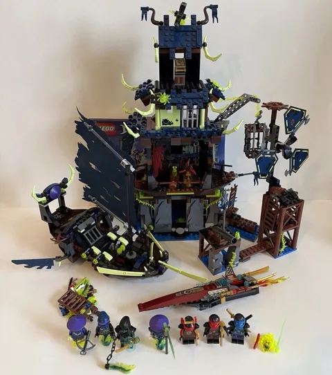 LEGO NINJAGO 70732 City of Stiix - 99% Complete, w/ instructions