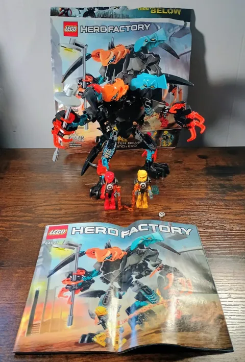 Lego Hero Factory 44021 Splitter Beast Vs Furno & Evo Invasion From Below 100%