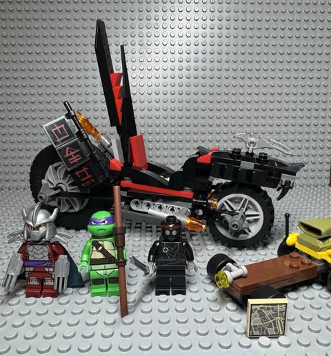 LEGO Teenage Mutant Ninja Turtles 79101 Shredder’s Dragon Bike 99.9% Complete